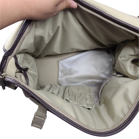 Eddie Bauer Tan Shoulder Crossbody Diaper Bag With changing Pad - Picture 4 of 6